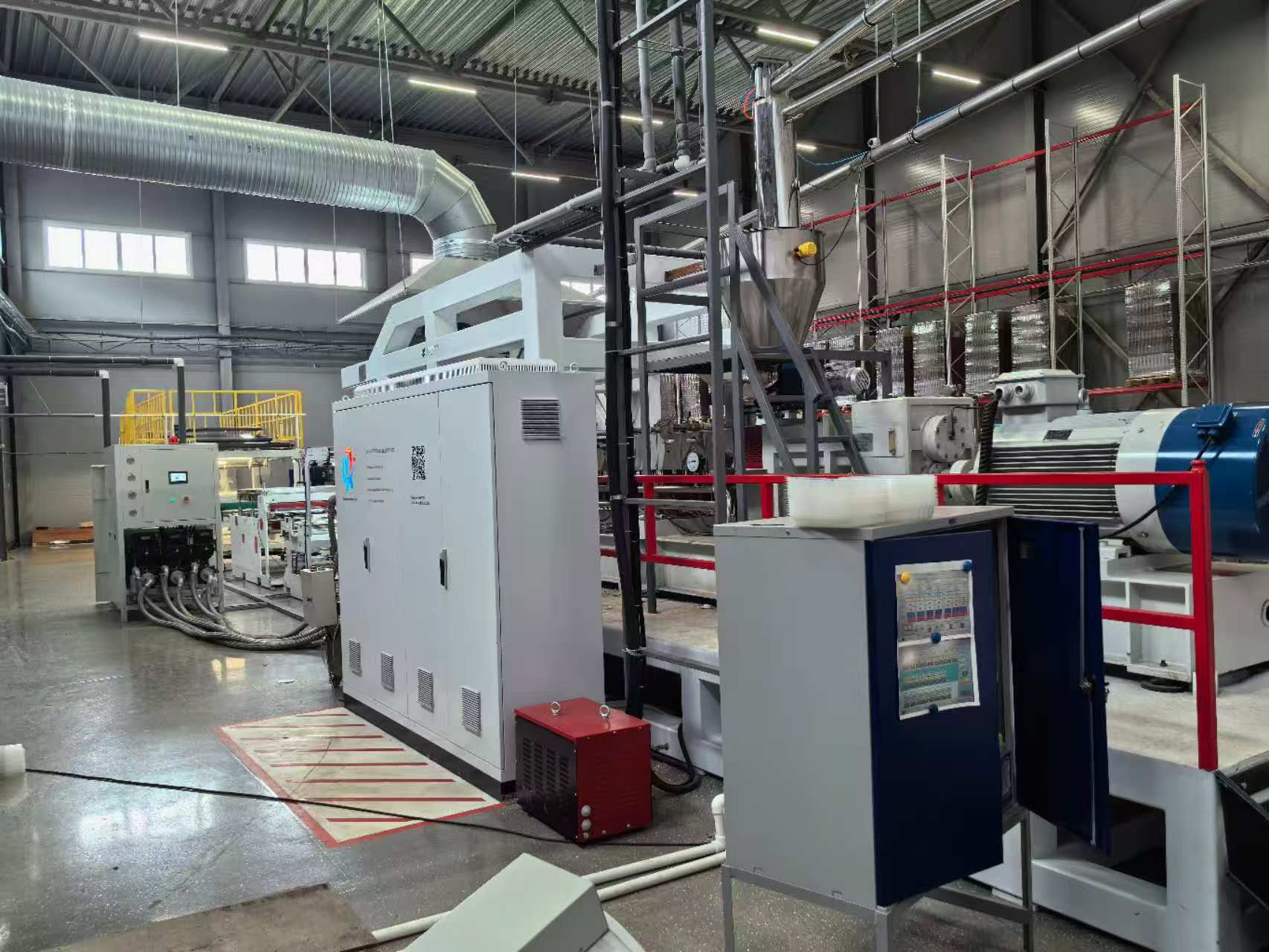 PET Sheet Extrusion Line Optimization in Russia: On-Site Commissioning and Technical Training